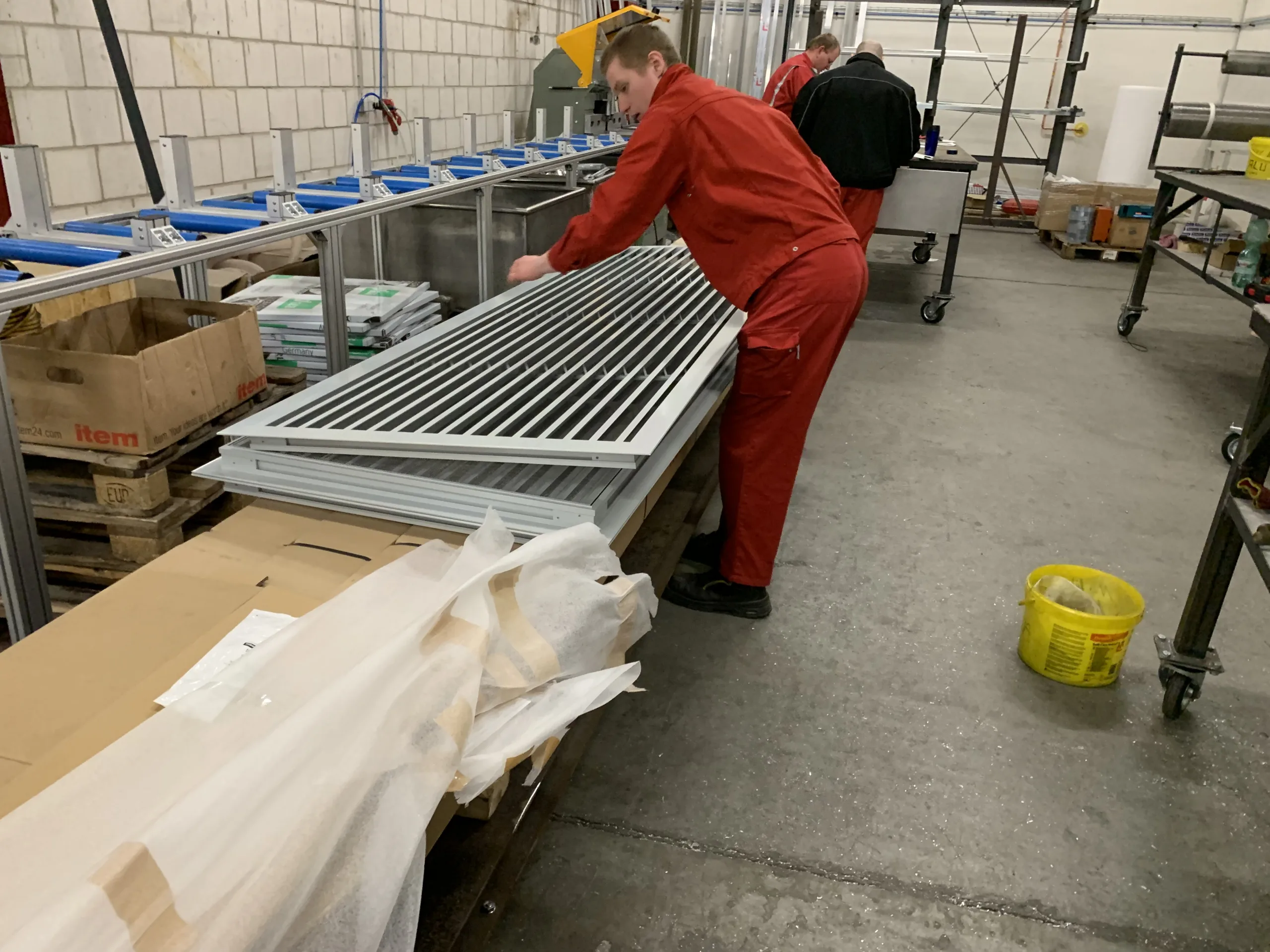 Ventilation grilles and weather protection grilles production at