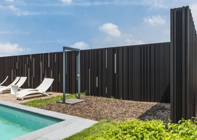 Linarte privacy fence