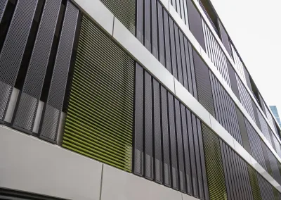 Lamellenfassade Parkhaus Uptown Rotterdam