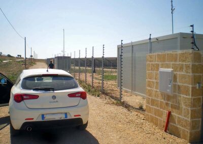 APS Stromzaun Absicherung eines Solarparks in Italien