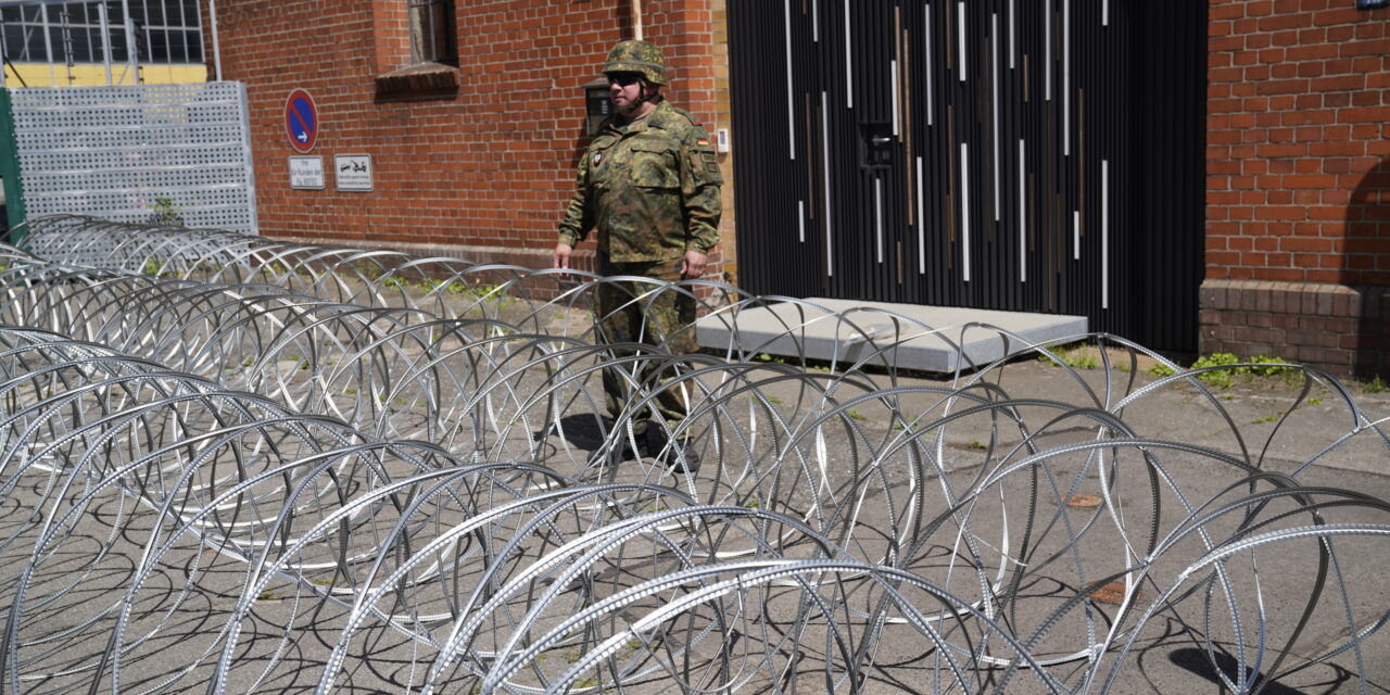NATO wire training reels: Safe training and effective deterrence for military and police training
