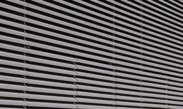 Systemlösungen Gebäudehülle 2026 | Lüftung, Wetterschutz und Schallschutz von rotec