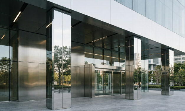 Edelstahl Spiegelblech nach Maß: Spiegelblech statt Glasspiegel richtig planen