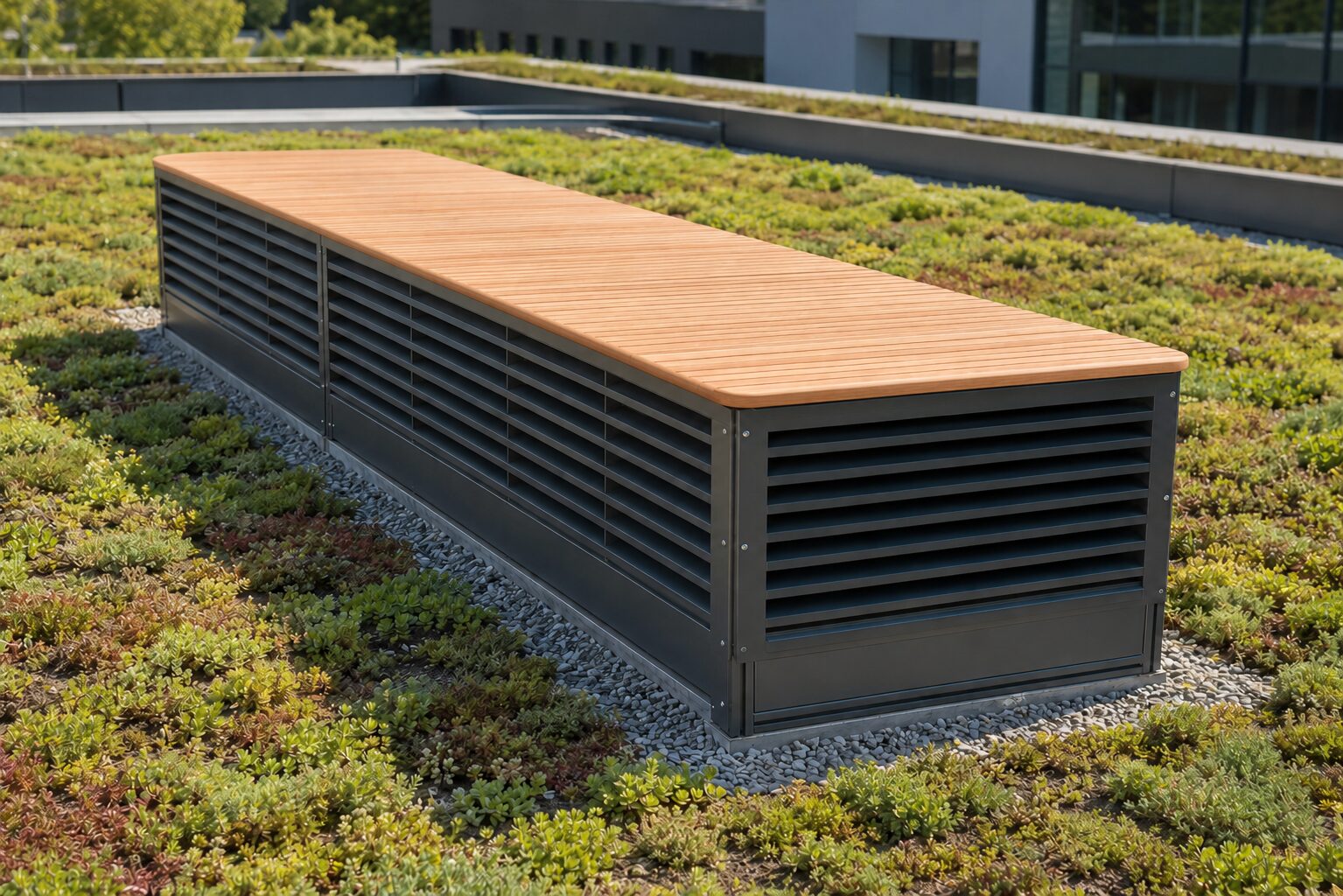 Lüftungshaube als Stadtmöbel mit Sitzauflage Lüftungshaube als Stadtmöbel mit Holzauflage auf einem begrünten Dach